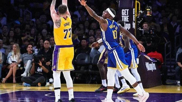 亚历山大送杜兰特6犯毕业罚球绝杀！东契奇43分独木难支