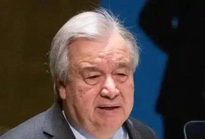 联合国秘书长古特雷斯向俄乌双方发出呼吁！
停下来吧！
立即结束敌对行动！
3年了