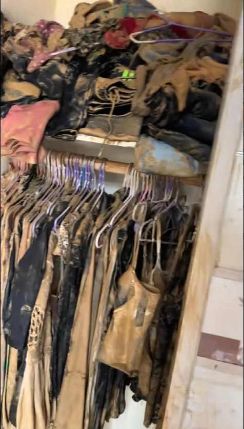 洪水泡过的衣服还能穿吗？扔了不舍得，不扔又怕有细菌，消毒不仔细到时候自己穿在身上