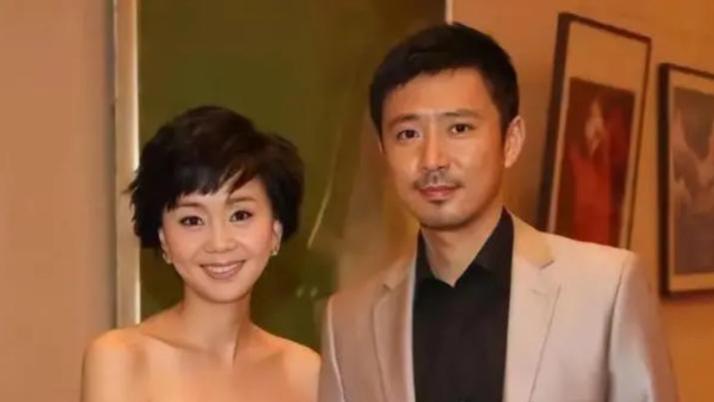 结婚18年不做饭不洗碗，工资全给老婆管，他才是娱乐圈的人间清醒