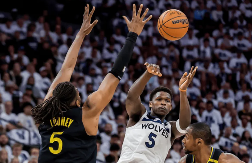 客场先下一城但库里受伤，你认为勇狼系列赛未来走势如何？

今日NBA季后赛，勇士
