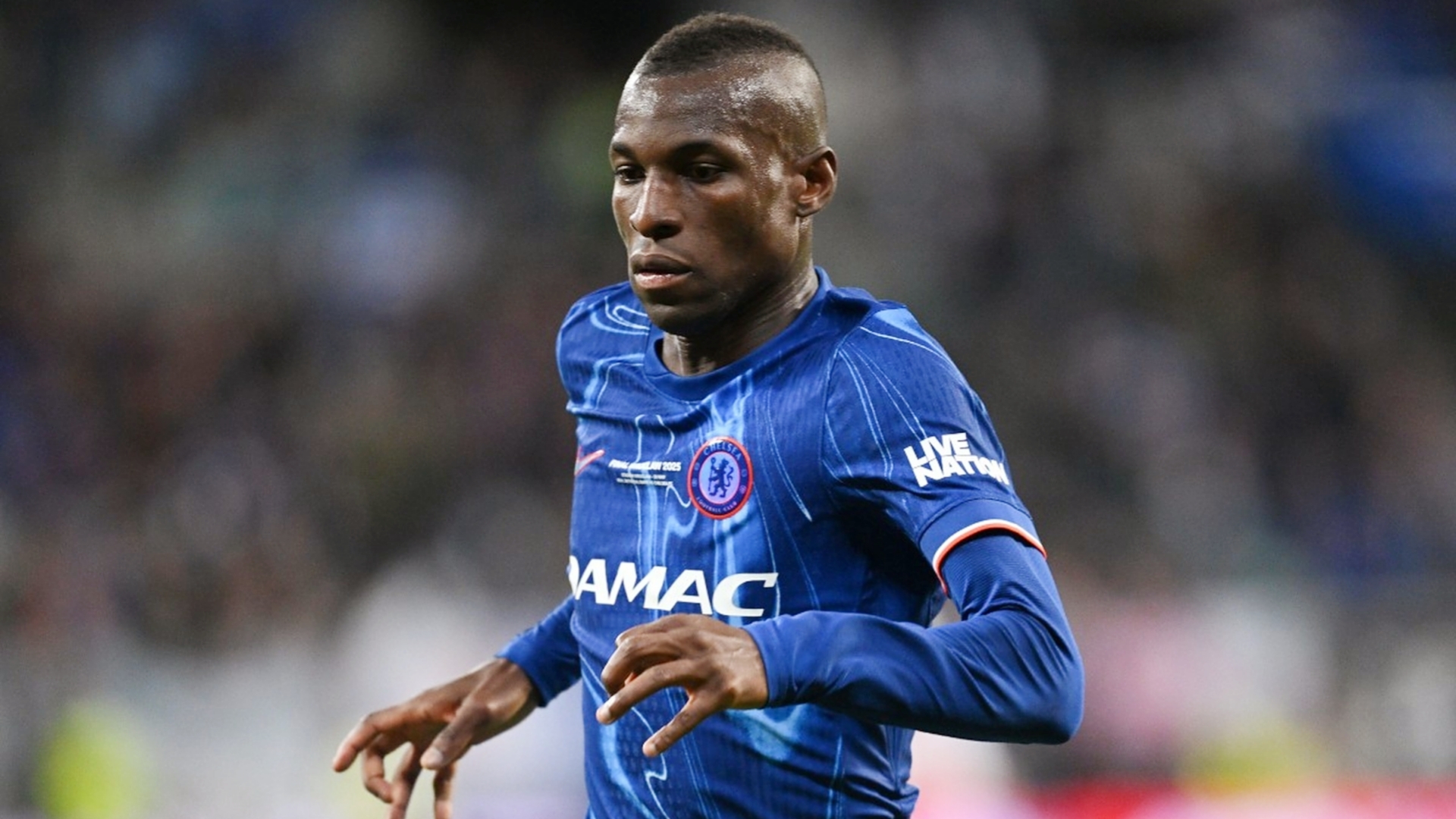 据英媒报道，维拉有意切尔西前锋杰克逊，正在探索租借+选择买断的交易方案。
杰克逊