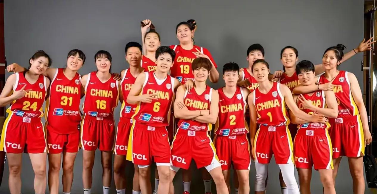 惊天新闻，呼声最高，占尽主场优势，人高马大，在新一届女篮统帅宫指导的带领下，中国