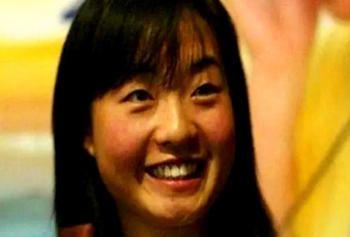 

1999年，张艺谋捧红了农村女孩魏敏芝。

拍完戏后，魏敏芝想进演艺圈，张艺