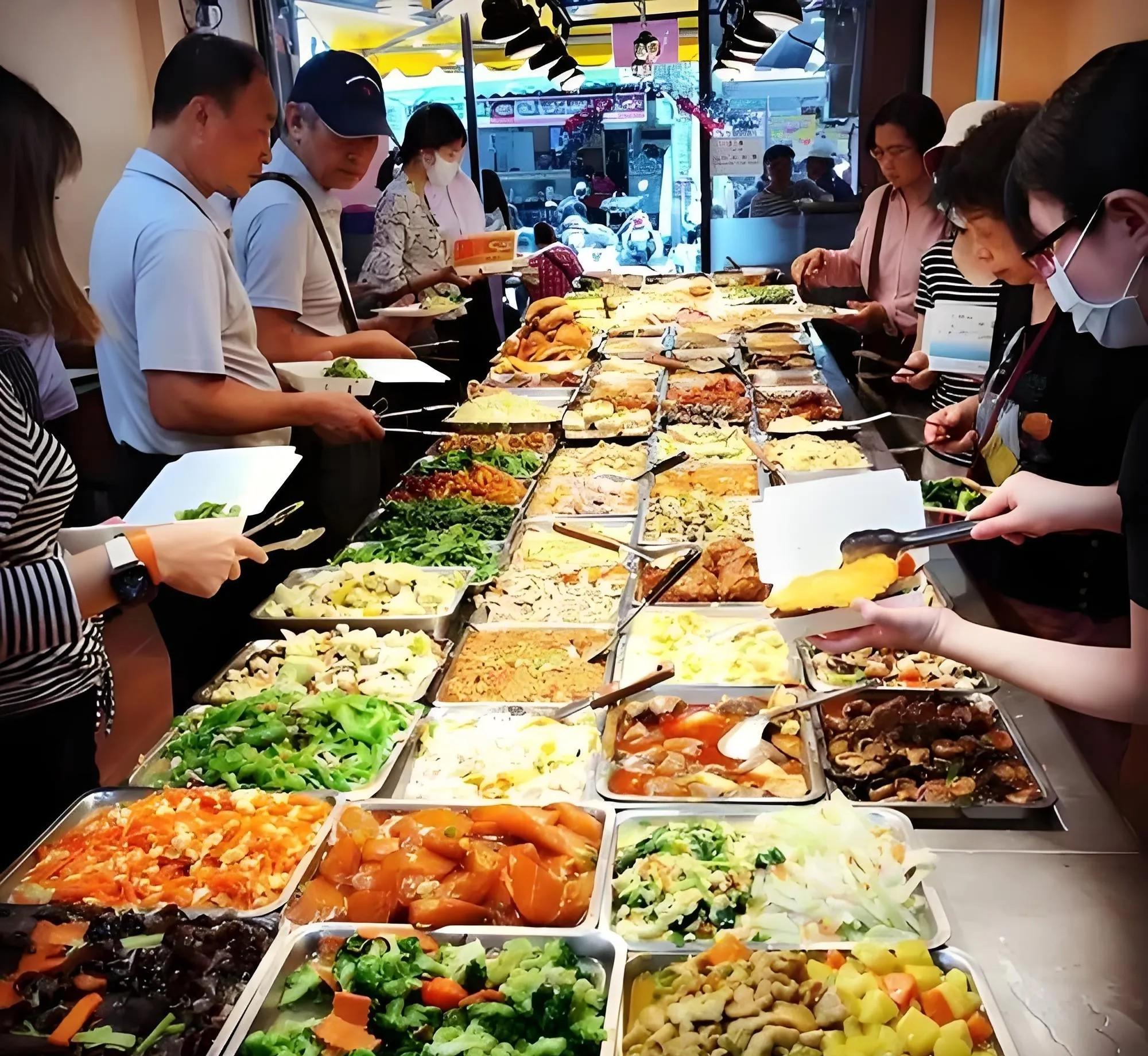 “黑心店都没这么黑？”辽宁男子，张浩，他饿了，不想做饭，只想找个地方填饱肚子，最