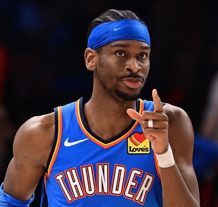 美媒更新了照片与球迷分享。
“谢伊-吉尔杰斯-亚历山大本赛季真实得分（扣除罚球后