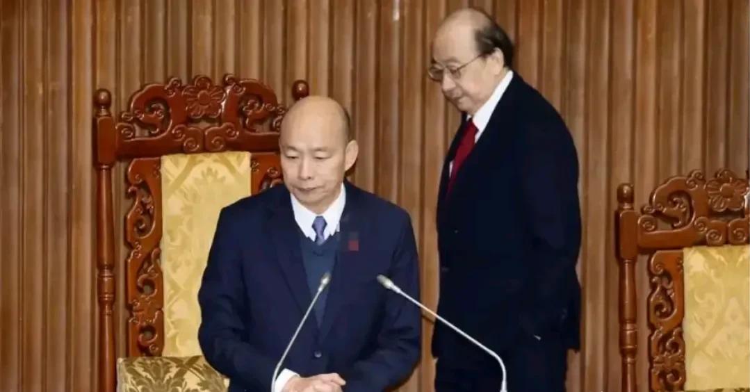 绿营大罢免来势汹汹，若成功，韩国瑜将去职？



近日，一股强大的罢免行动席卷而