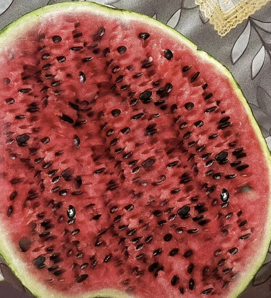 买了个西瓜，切开是这样的，这对吗这
