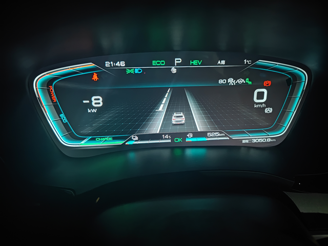 高速碰到失速了
电量掉到13% 然后失速 
速度一直掉，踩油门没任何反应，应急车