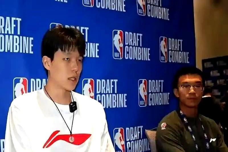 38顺位？
NBA马刺队恐怕错失签约杨瀚森的机会。
在NBA媒体发布的2025选