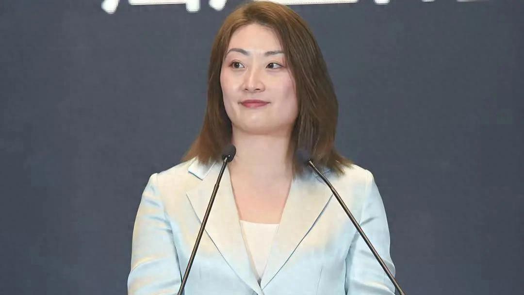 宗馥莉转身，娃哈哈迷航：一场未完成的商业继承