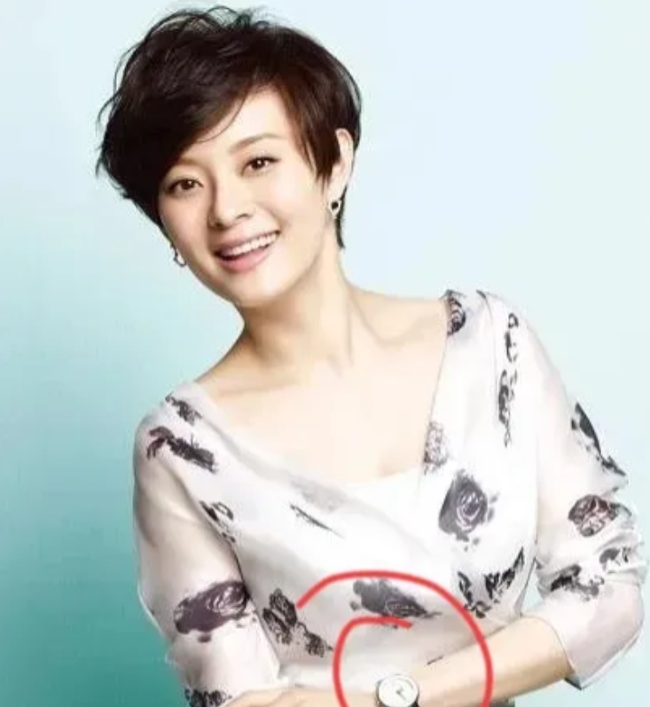 邓超说

大家只知道我老婆孙俪演技好，

却不知道在现实中她是这样的人。

邓超