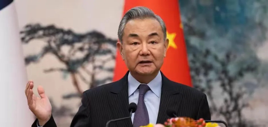 王毅访问俄罗斯巩固中俄关系











王毅部长出访俄罗斯，都七十多岁