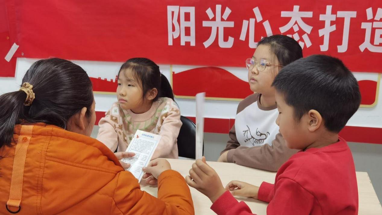 心理科普增理解，绘画治疗强表达