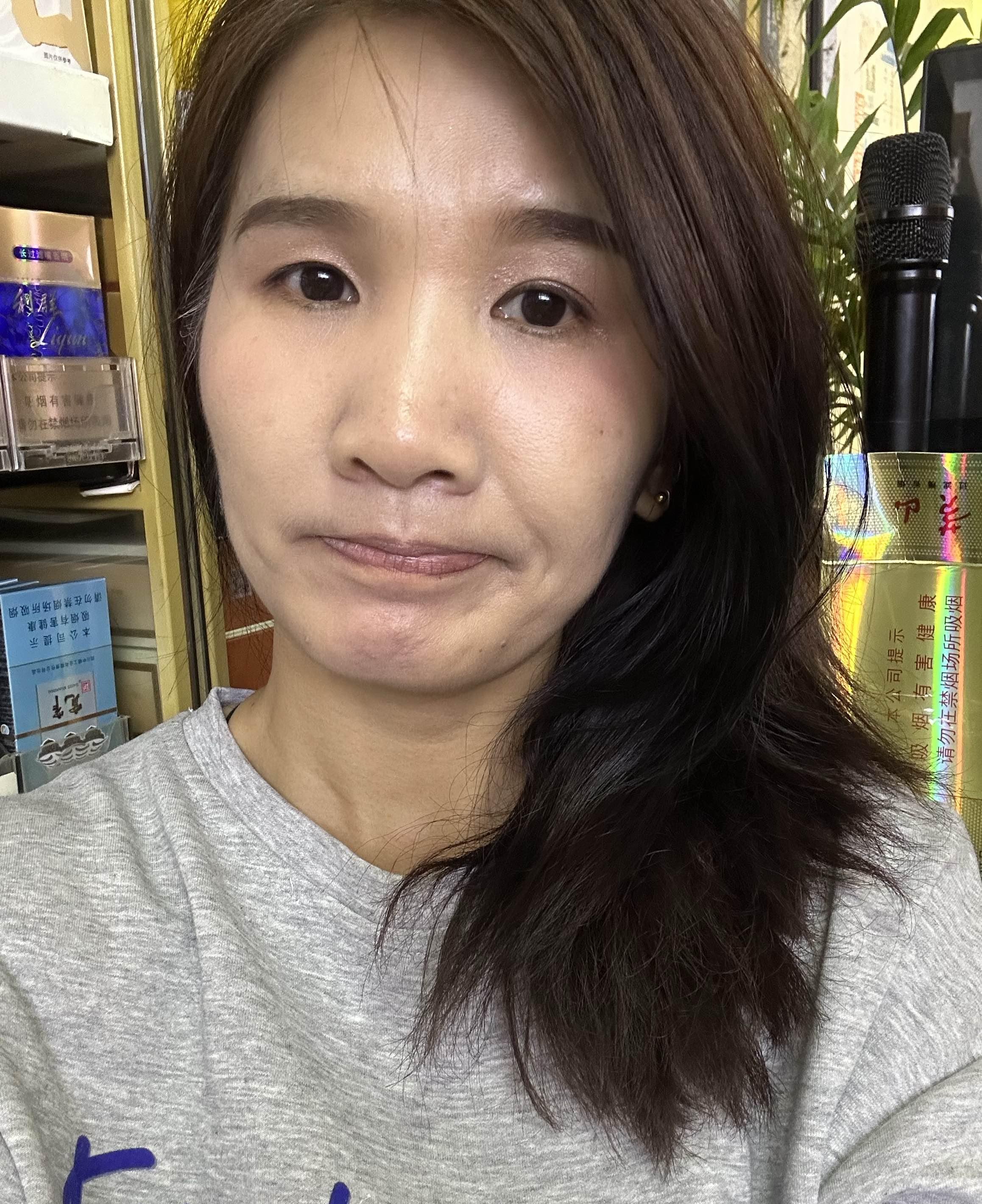 就我这面相克人吗？哈哈，真是让人哭笑不得！



最近发生的一些事，让我不得不站