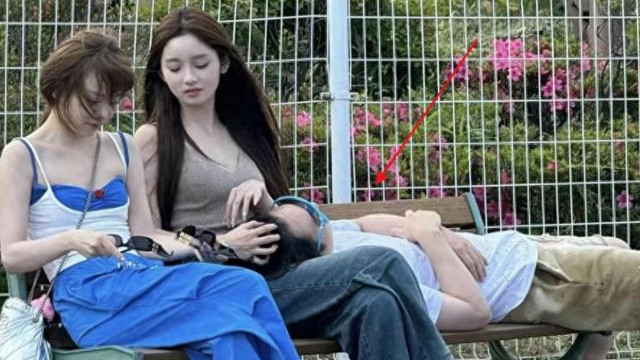 懒懒自爆做美容项目，谁注意她的素颜脸？