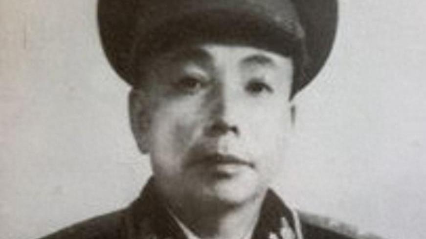 他请辞上将当中将，罗荣桓不同意，彭德怀不同意，周恩来：我同意