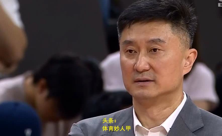 杜锋收获颇丰！将“废柴”培养成为了广东队赢球的“尖兵”，真厉害。
昨晚，广东队