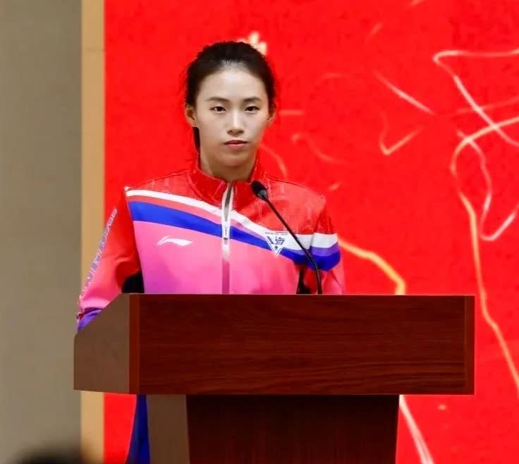 陈芋汐的爸妈估计高兴了
倒不是因为女儿比赛赢了
因为他们也想不到，自己的女儿
