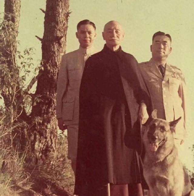蒋介石侍卫长郝柏村晚年称：蒋介石最大错误，就是接受雅尔塔协定
雅尔塔协定源于19