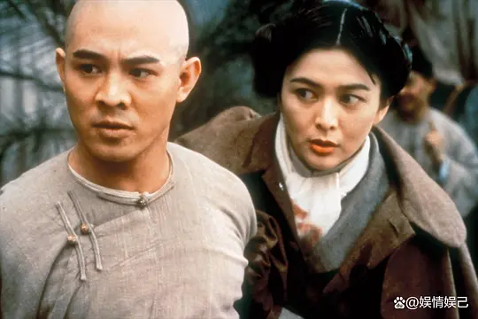    再看《黄飞鸿》这部戏，不知道第几遍了，贯穿我童年至今的电影，今次看完，才发