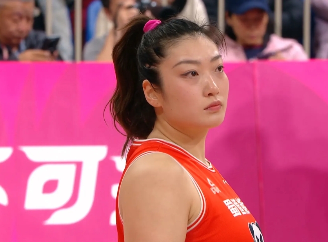 WCBA现役谁入选全明星次数最多？

答案是，李梦。

从2012-2013赛季