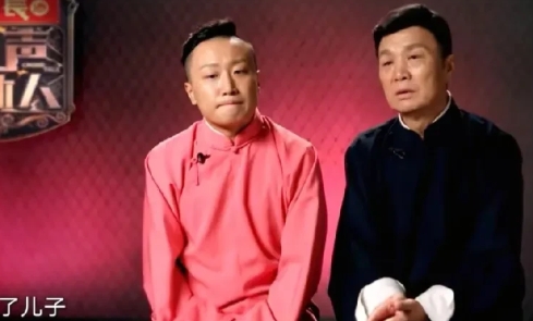 衡小珍最近很火，带着儿子拜师杨老五。翻看当年他们的父子在相声有新人的表现，很感慨