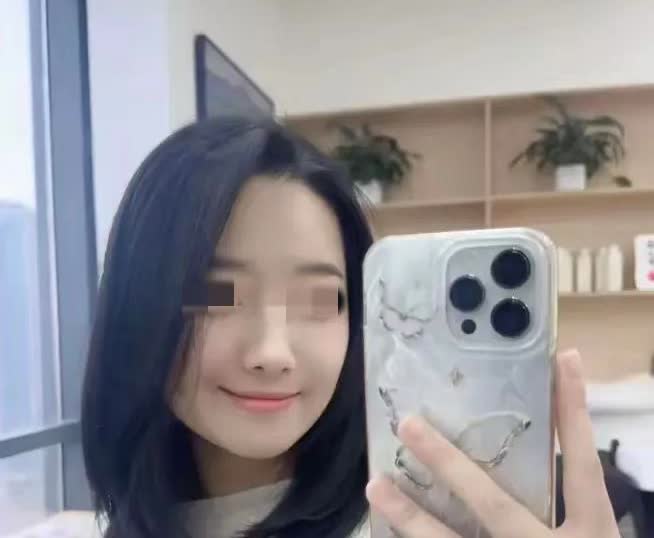 原来那个被蛇咬的女游客，就算被医院确诊是被银环蛇咬了也救不回她的命了！因为他们去