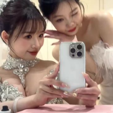 伴娘的含金量还在上升中！
