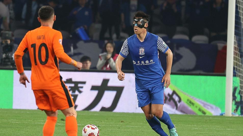 中超：上海申花3-1云南玉昆，保持4轮不败，米内罗双响，弋腾染红
