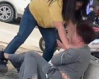 今天小三主动给我打电话了，约我见面！前面打了三次电话全挂掉了，我就觉得不对劲。