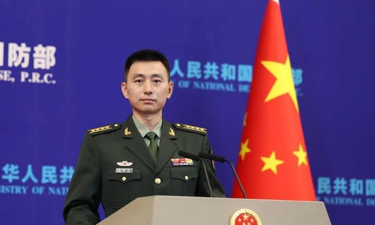 在新闻发布会上，记者提出了问题，歼-10CE取得了战果，在空战中击落了多架阵风战