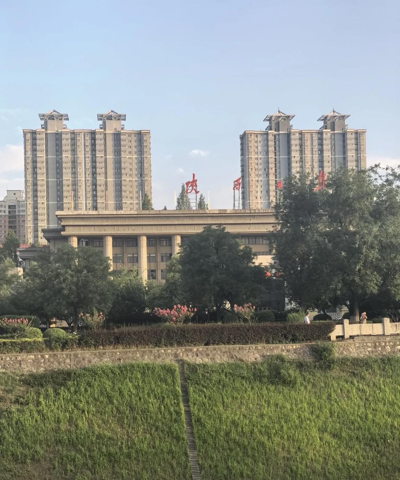#你认为茶文化的精髓是什么#
茶的礼仪是精髓之一，从泡茶到递茶都有讲究。但是，茶
