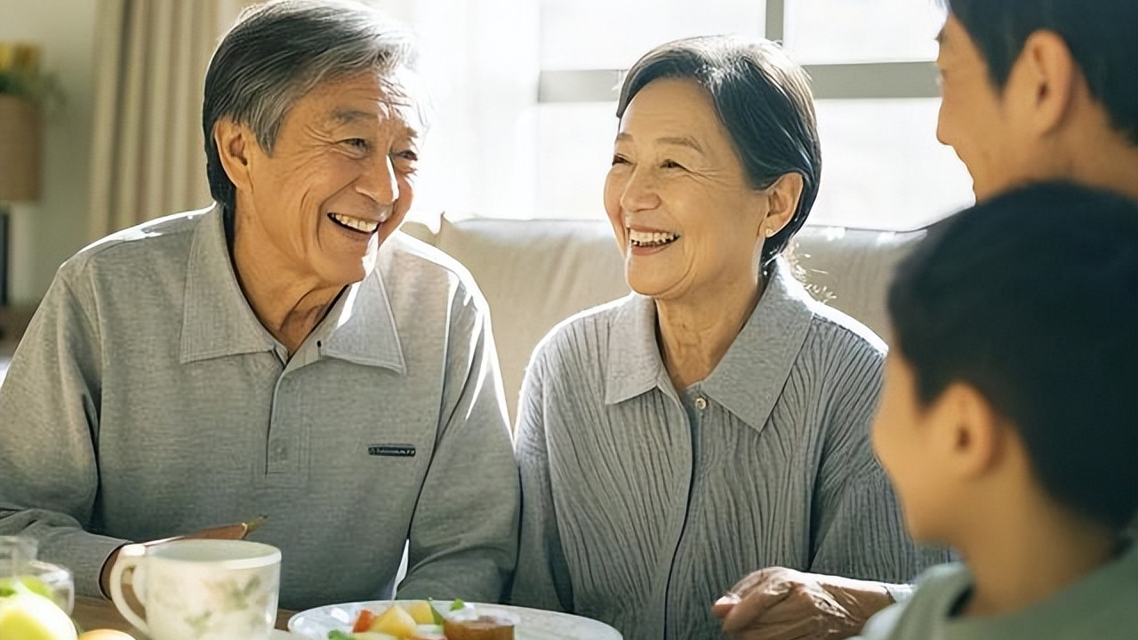 人过五十，不要在兄弟姐妹面前，随口说出4句话