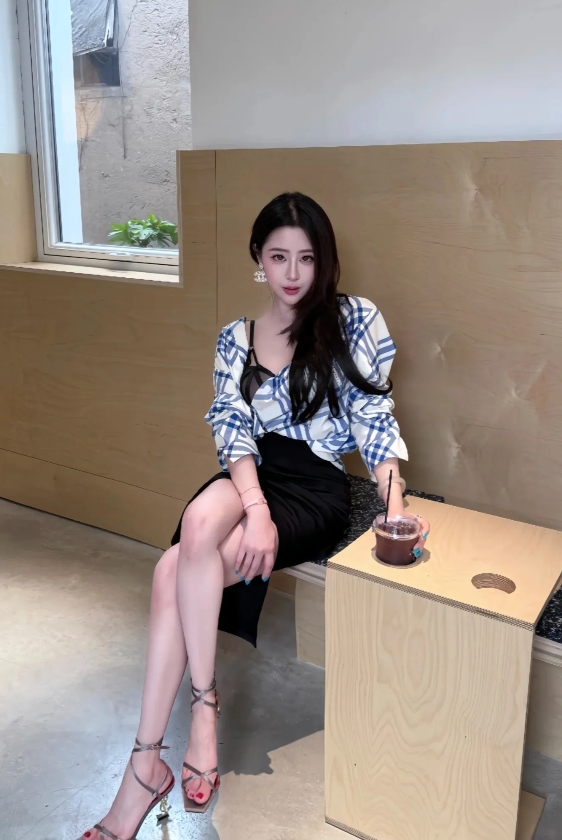 女朋友家5套房，便宜卖给我一套不过分吧！
女朋友家5套房子，这不是要结婚吗？我就