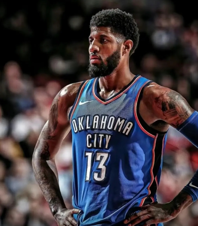 首发没有四，替补没有五
首发是乔治打四，乌布雷打三，乔治是标准三号位，乌布雷是二