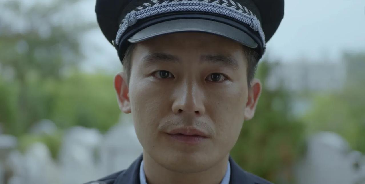 《完美的救赎》原以为钟宁如此关注杨有墨的事，是因为与他老婆的死有关。
没想到两者
