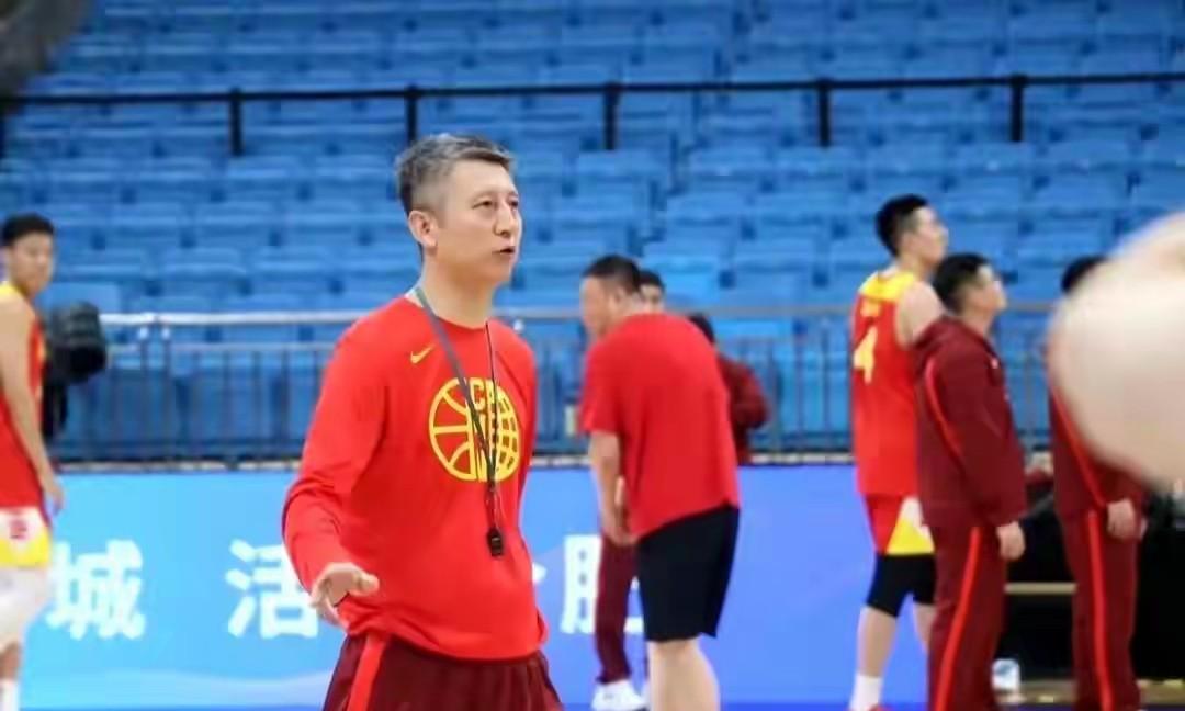 中韩大战，一触即发！面对韩国挑战，中国能不能稳操胜券
◎11月28日，北京五棵松