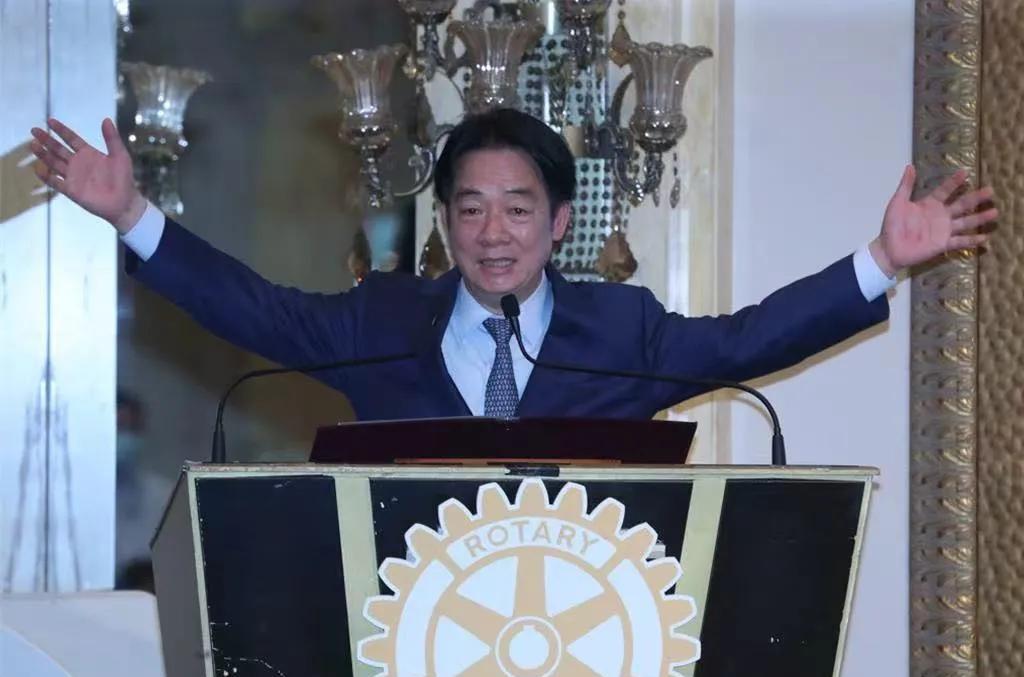 台独的“副作用”
      我们就医吃药，医嘱定要反复告知药物的副作用，与健康