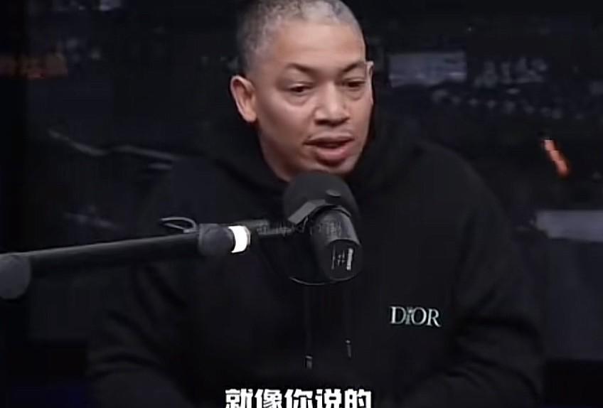 泰伦卢谈论分别喜欢乔丹、科比、詹姆斯的哪一点时，简直一针见血，直击要害！
乔丹：