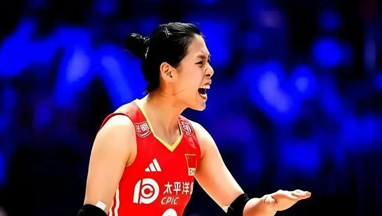 赵勇今年4月重组中国女排时就已经想得很清楚，弃用朱婷、袁心玥等老将，重用庄宇姗、