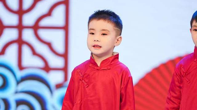 泉城萌娃展风采 五岁潘广岍获评“封面童星”