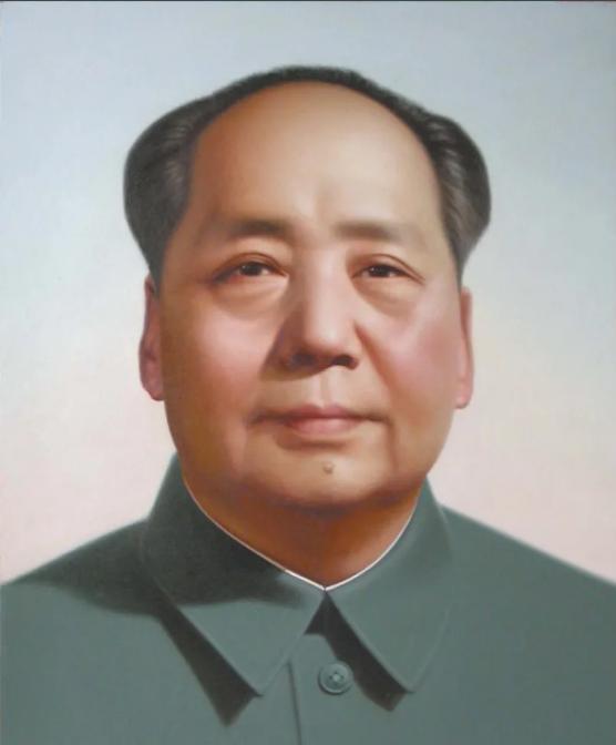 1976年9月8日，毛主席病重，他费力地拿起笔写下“三”，又在床头敲了三下，身边