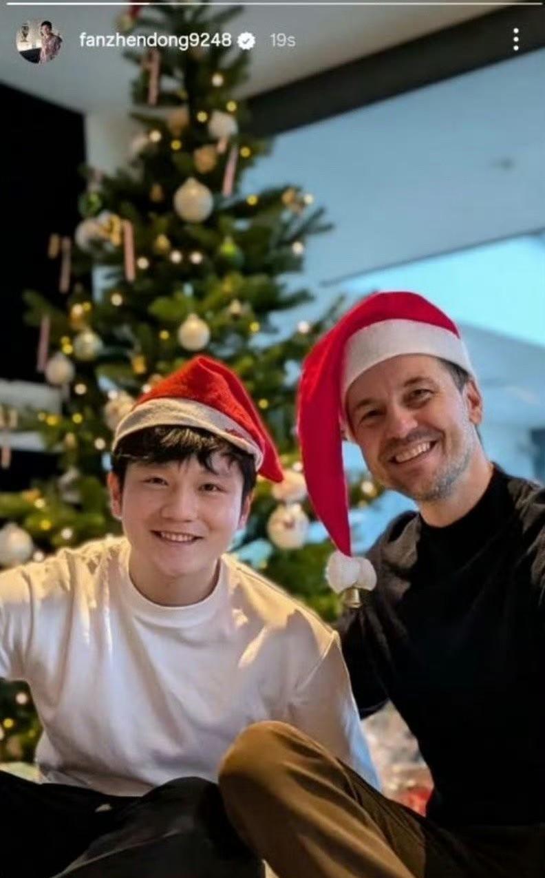 小胖真的很用心，他是卡准国内零点发出消息。大家都知道德国跟国内有七个小时差，他们