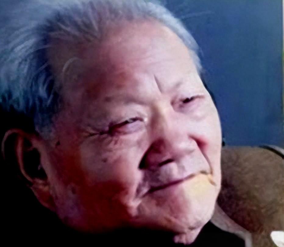 在上世纪六十年代，天津监狱内的李银桥突然接到了警卫的传唤：“3285号，李银桥，