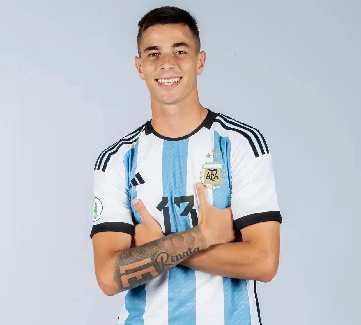 【罗马诺：巴伦廷-戈麦斯加盟皇家贝蒂斯，签约至2030年】
知名记者罗马诺消息，