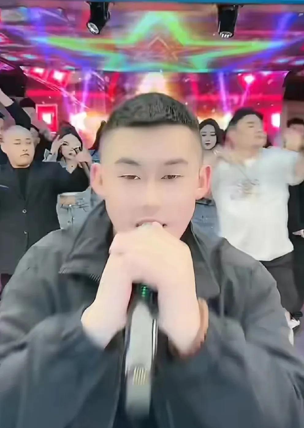 四平阿厦活动结束，泪崩感恩二驴！
                阿厦2号办了剧