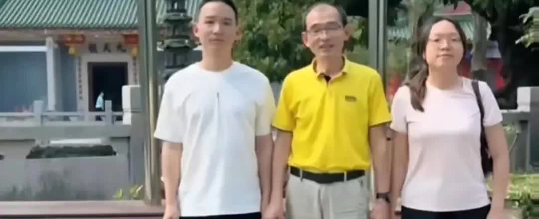 谢浩楠爸爸画饼终成现实，口碑直接逆袭，立刻化身成天下最好的爸爸。他的这波操作，直