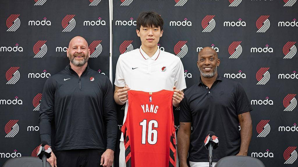 夏季联赛最佳阵容出炉！杨瀚森未入选，原因曝光，25届前三都无缘