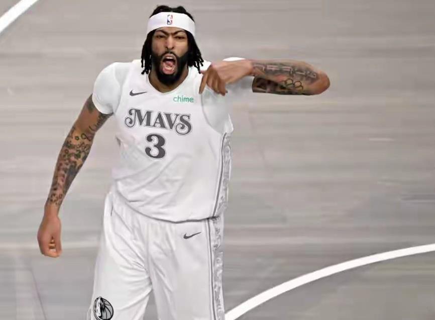 美媒:独行侠应该不会要巴特勒，或许还有第三方参与交易
据美国媒体披露，勇士打算用